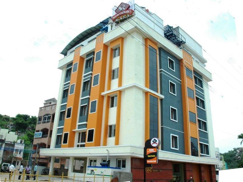 Ssr Hotel Srikalahasti Eksteriør bilde